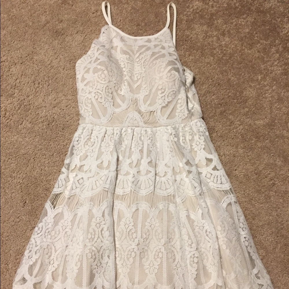 Dear moon ivory lace dress(Dillard’s)